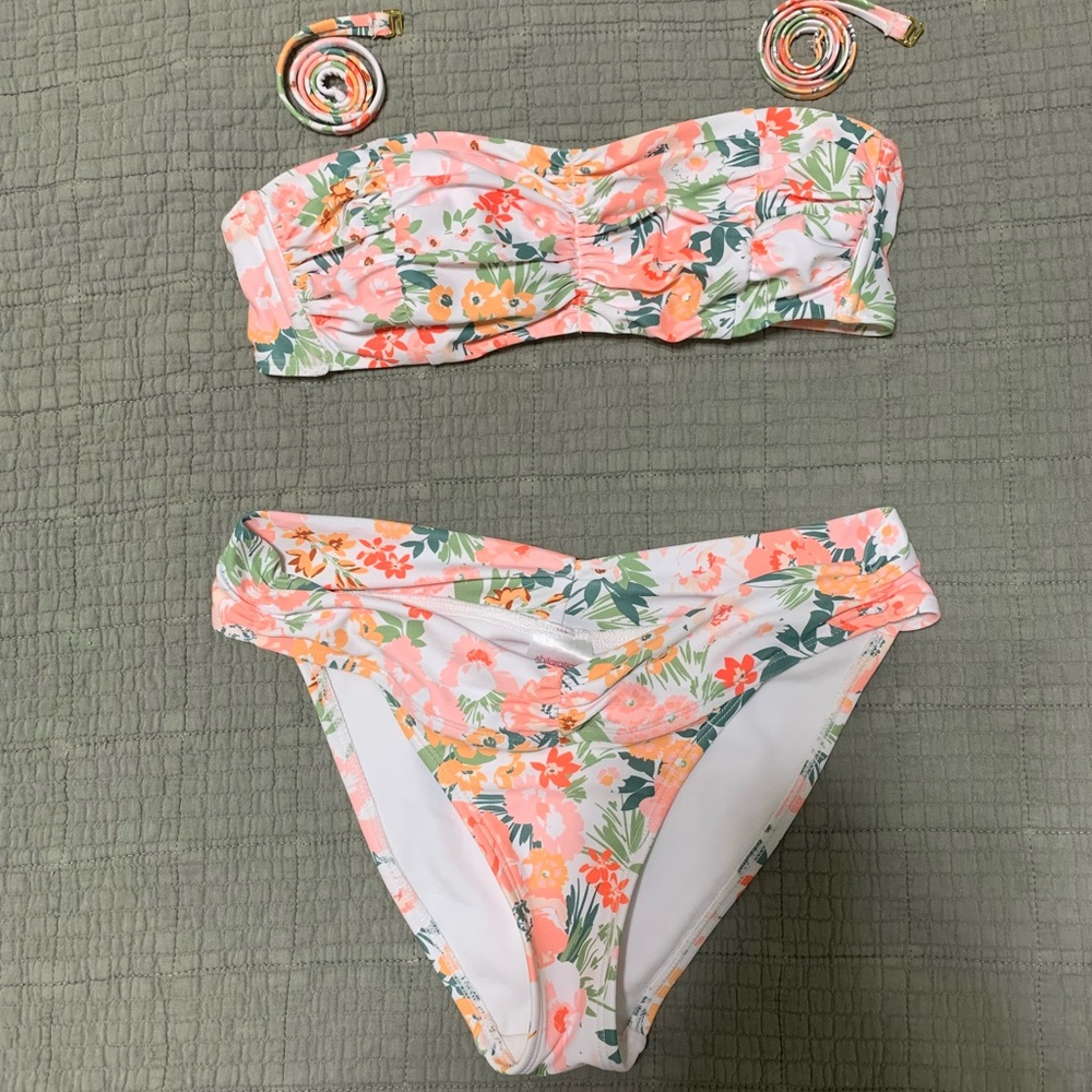Floral print Xhilaration size S top and XS bottoms